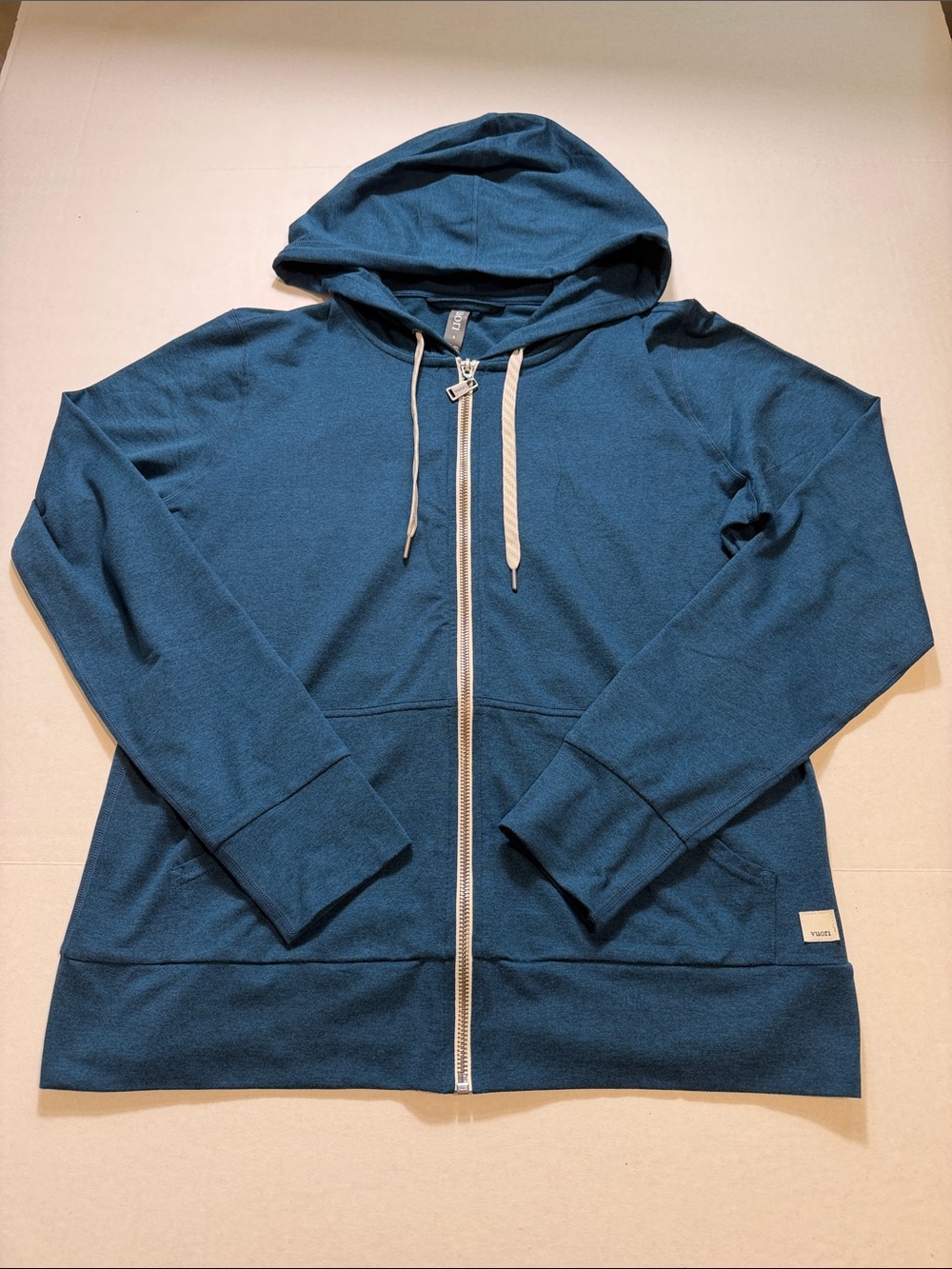Vuori Halo Performance Hoodie 2.0
